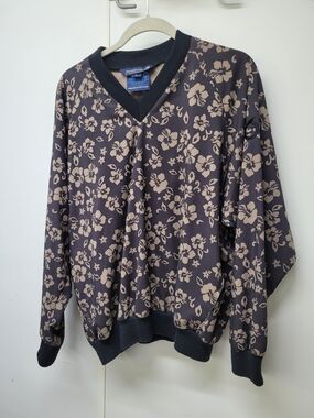 Sunderland V-Neck Floral Sweater - Black with Beige Flowers